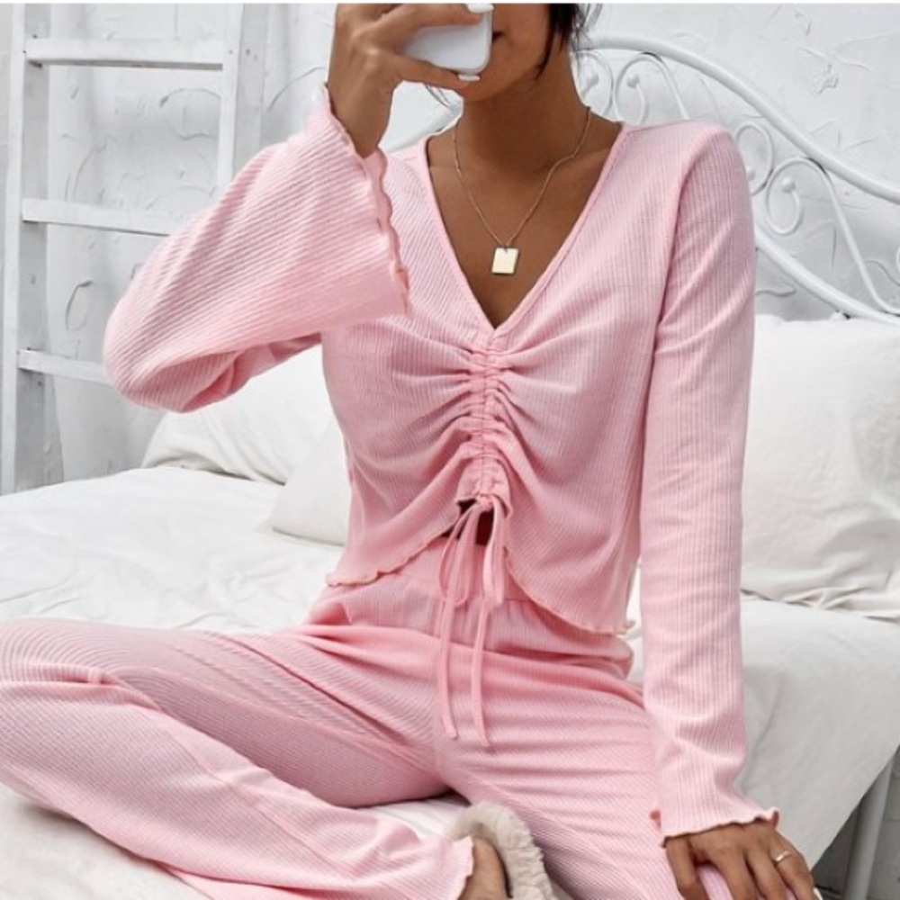 Pink Ribbed Long Sleeve Knit Top - size M